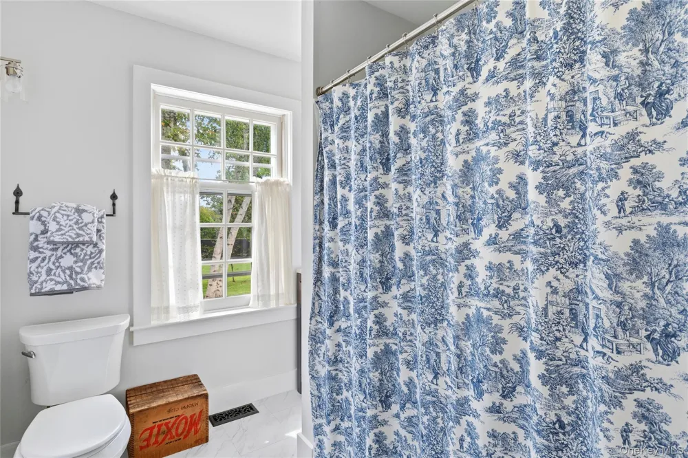 9 Aberdeen Lane Southampton, NY 11968