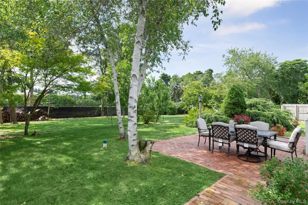 9 Aberdeen Lane Southampton, NY 11968