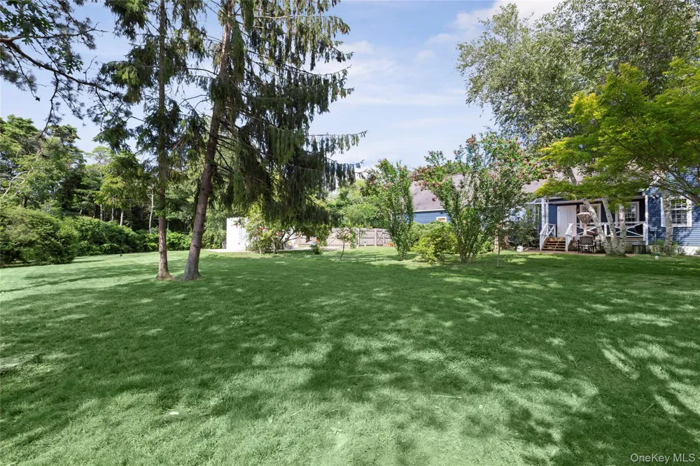 9 Aberdeen Lane Southampton, NY 11968