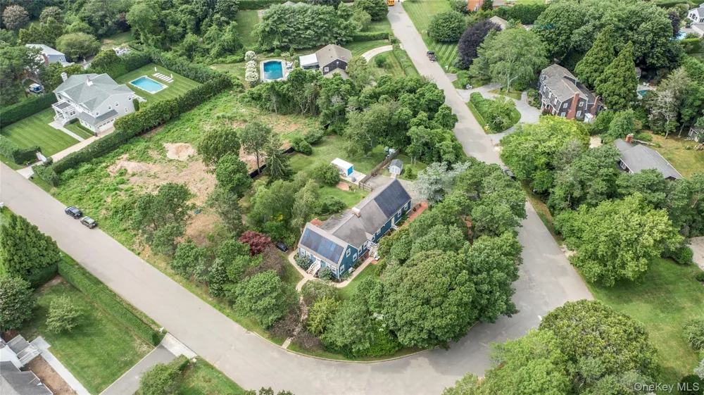 9 Aberdeen Lane Southampton, NY 11968