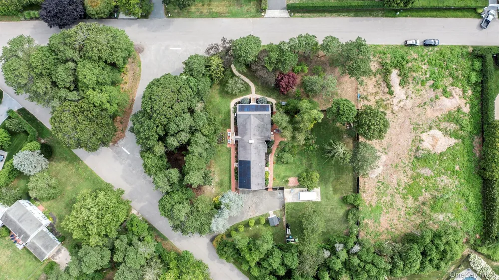 9 Aberdeen Lane Southampton, NY 11968