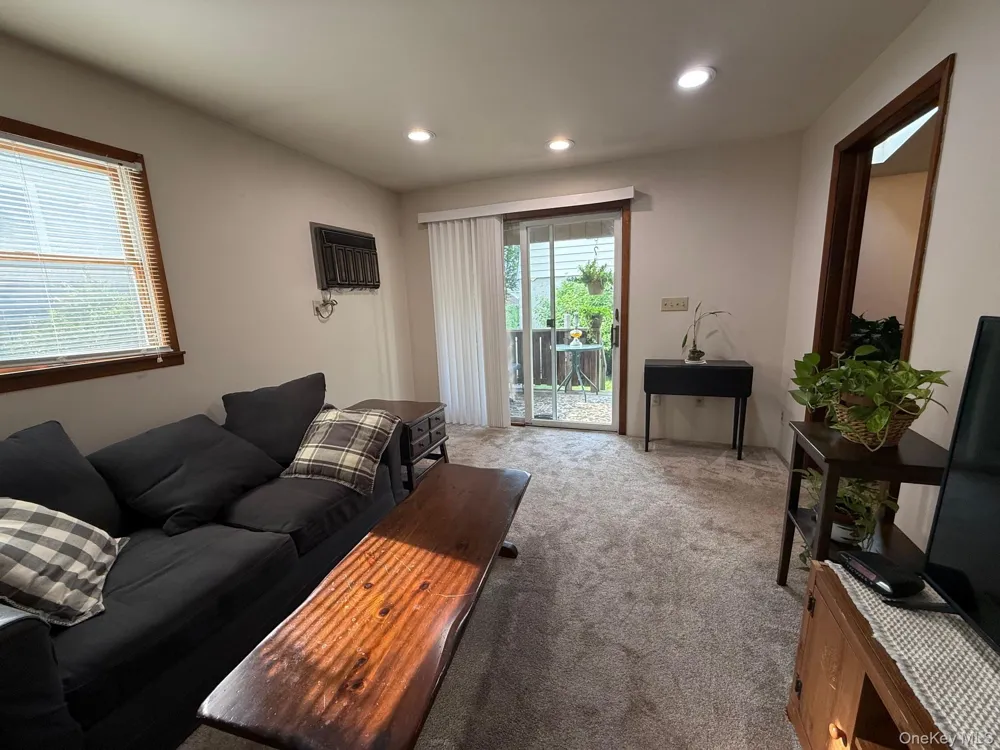 11 3rd Street #1 Glen Cove, NY 11542