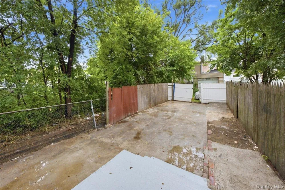 11829 154th Street Jamaica, NY 11434
