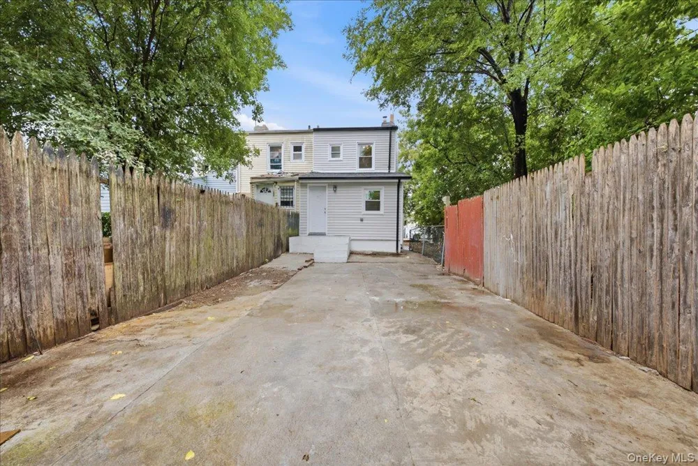 11829 154th Street Jamaica, NY 11434