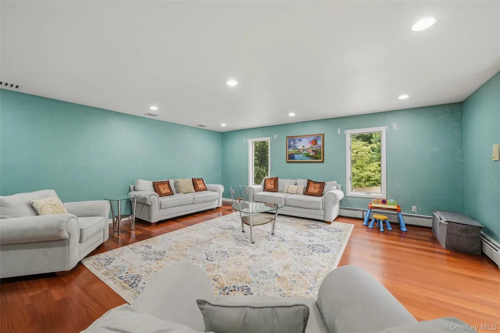 10 Deforest Court West Nyack, NY 10994