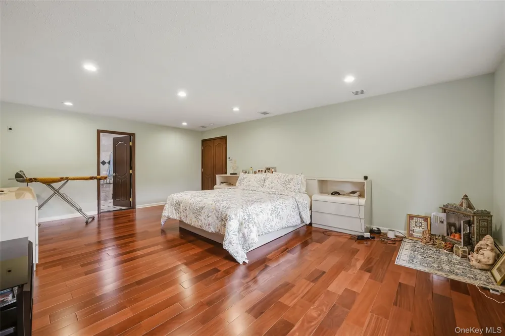 10 Deforest Court West Nyack, NY 10994