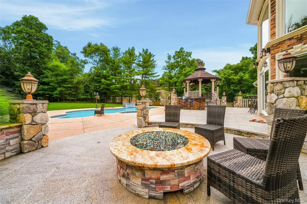 10 Deforest Court West Nyack, NY 10994