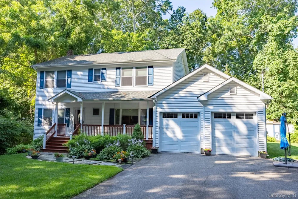 141 Fire Lane Wading River, NY 11792