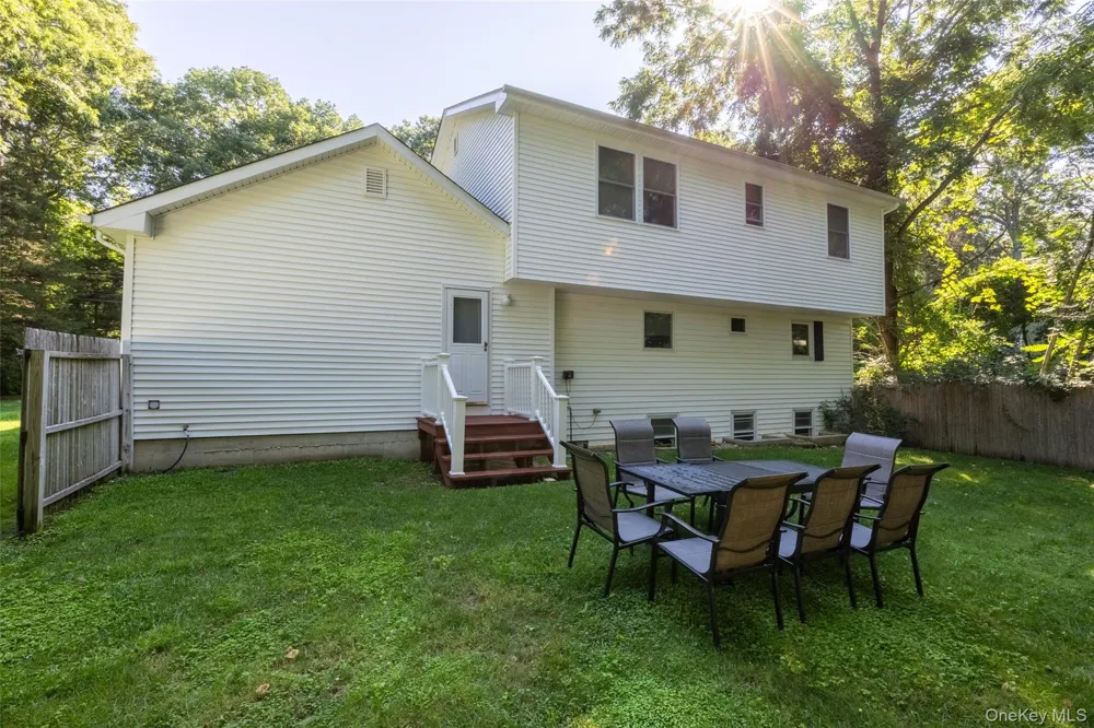 141 Fire Lane Wading River, NY 11792
