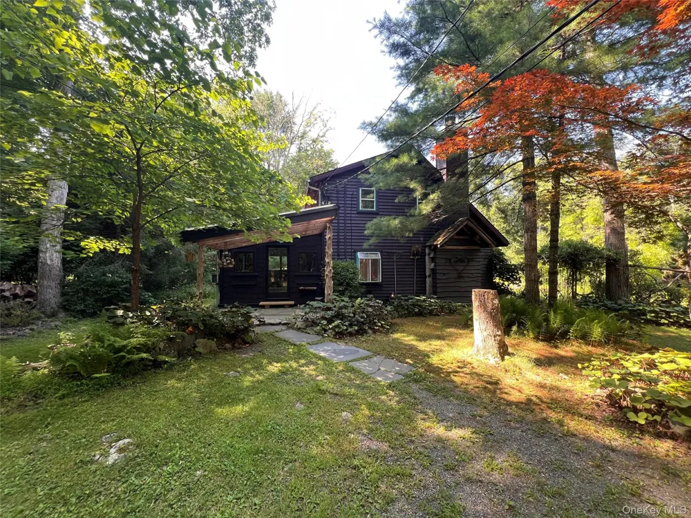 323 Beaverkill Road Kingston, NY 12401