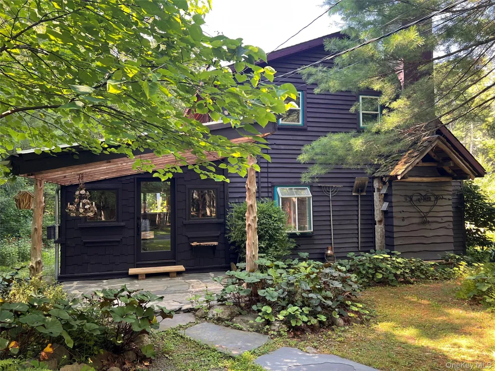 323 Beaverkill Road Kingston, NY 12401