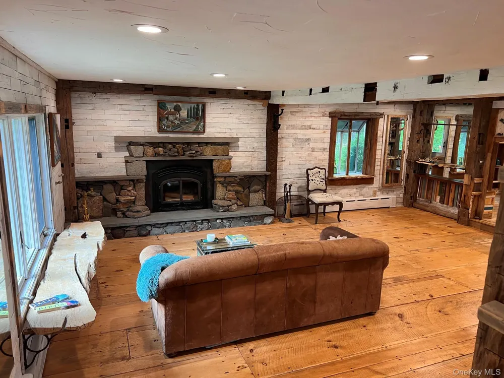 323 Beaverkill Road Kingston, NY 12401