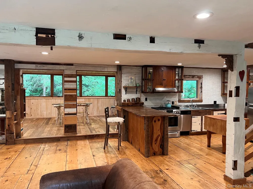 323 Beaverkill Road Kingston, NY 12401