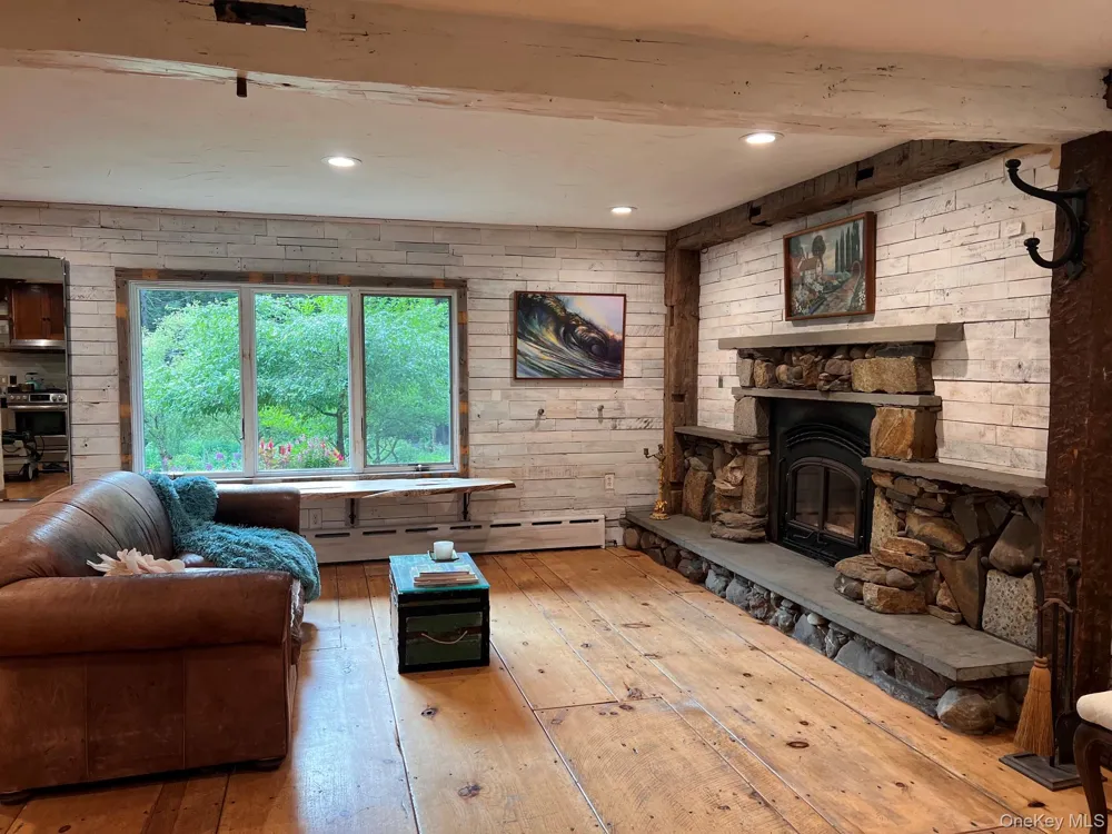 323 Beaverkill Road Kingston, NY 12401