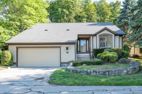 813 Heritage Hills