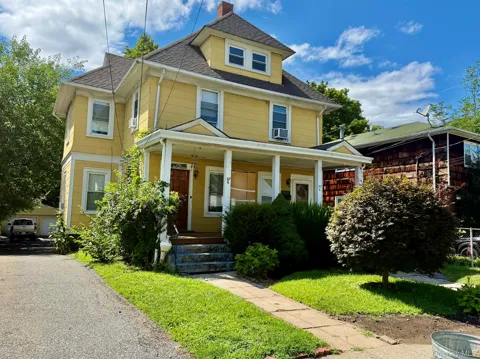 37 Riverside Drive #B