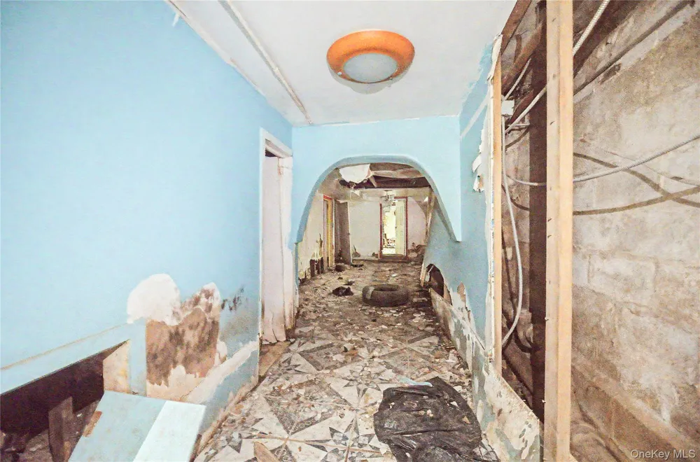 2923 Bruner Avenue Bronx, NY 10469