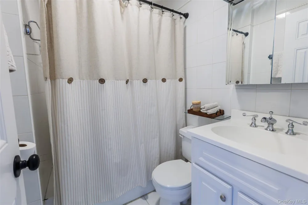 401 Little East Neck Road S Babylon, NY 11702