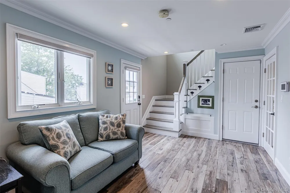 401 Little East Neck Road S Babylon, NY 11702