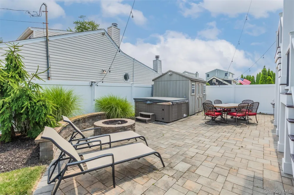 401 Little East Neck Road S Babylon, NY 11702