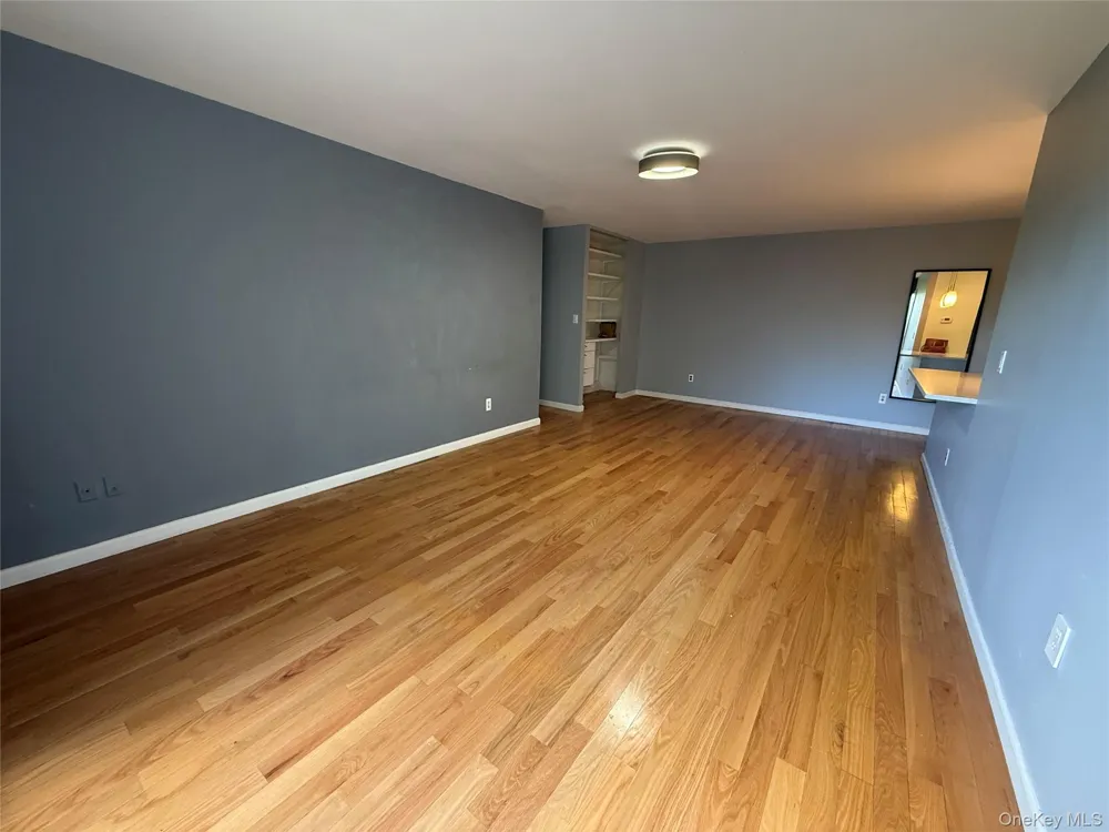 2 Fountain Lane #2E Scarsdale, NY 10583