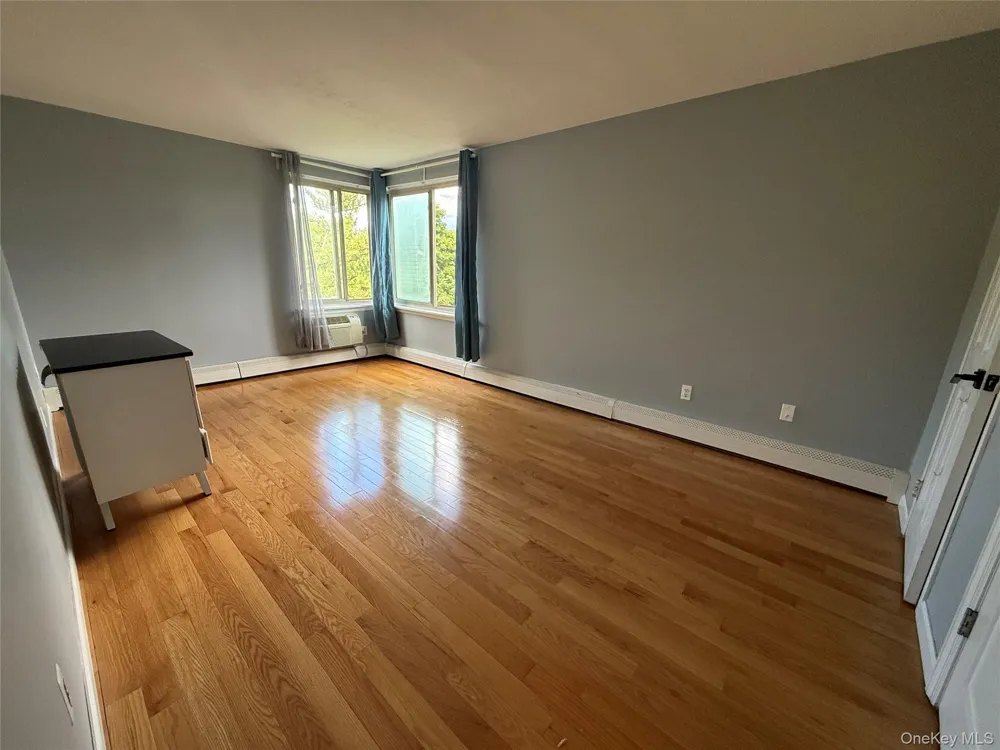 2 Fountain Lane #2E Scarsdale, NY 10583