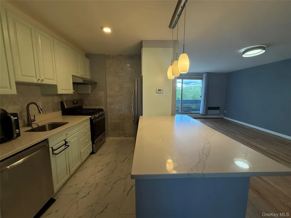 2 Fountain Lane #2E Scarsdale, NY 10583
