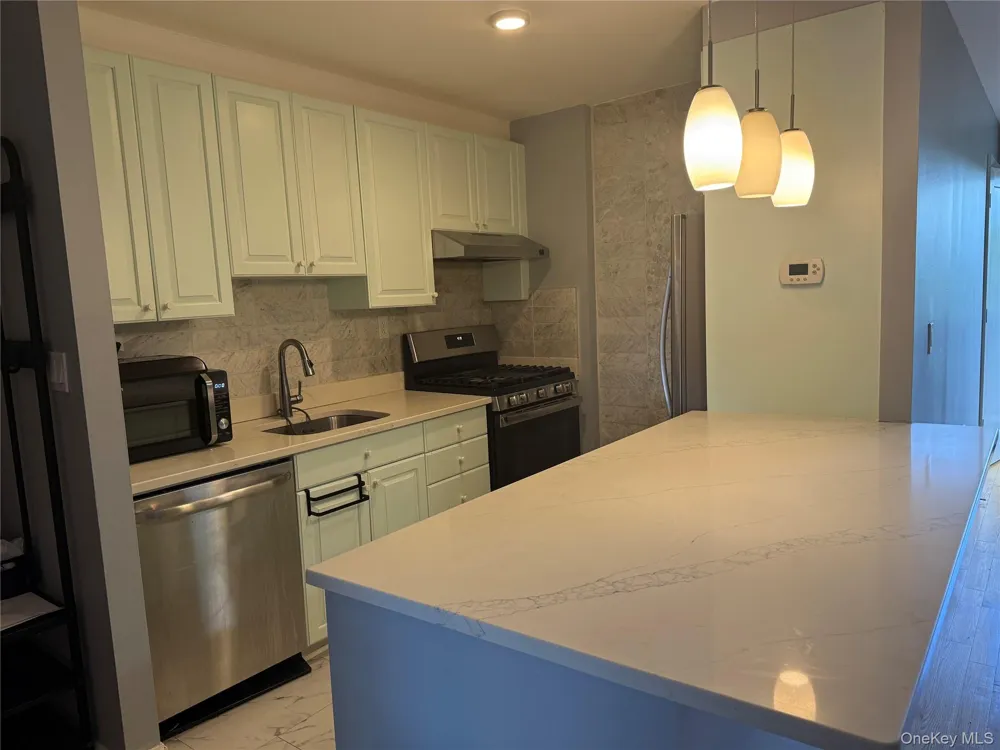 2 Fountain Lane #2E Scarsdale, NY 10583