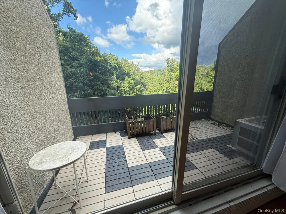 2 Fountain Lane #2E Scarsdale, NY 10583