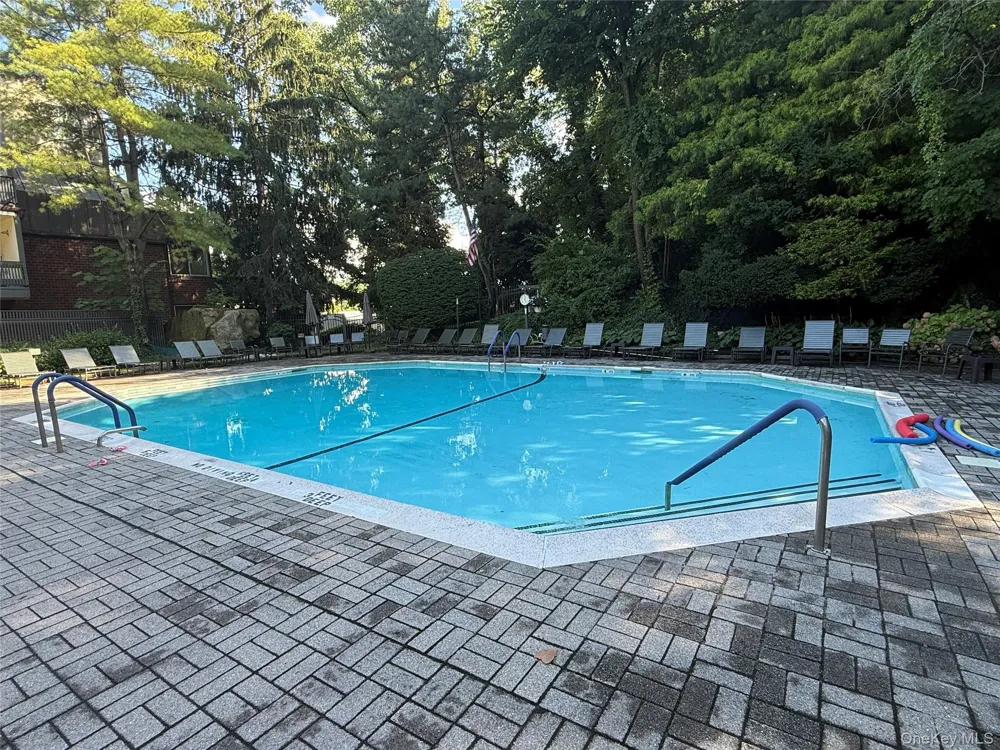 2 Fountain Lane #2E Scarsdale, NY 10583