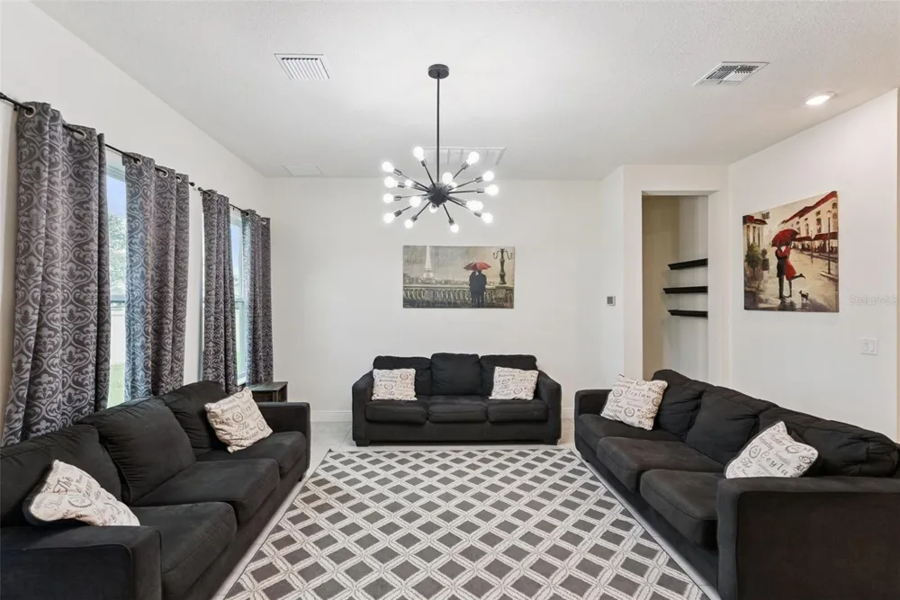 659 RED HAVEN LANE Oviedo, FL 32765