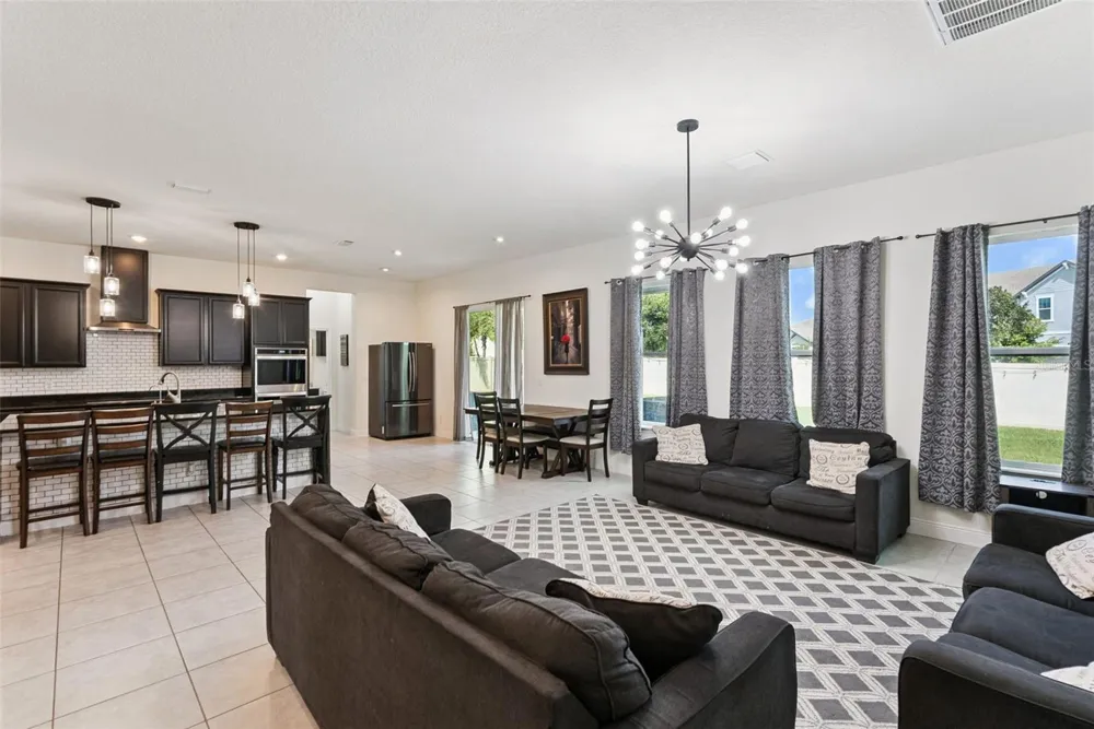 659 RED HAVEN LANE Oviedo, FL 32765