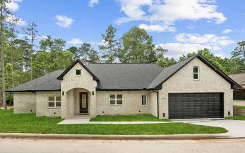 1920 Foxbriar Drive