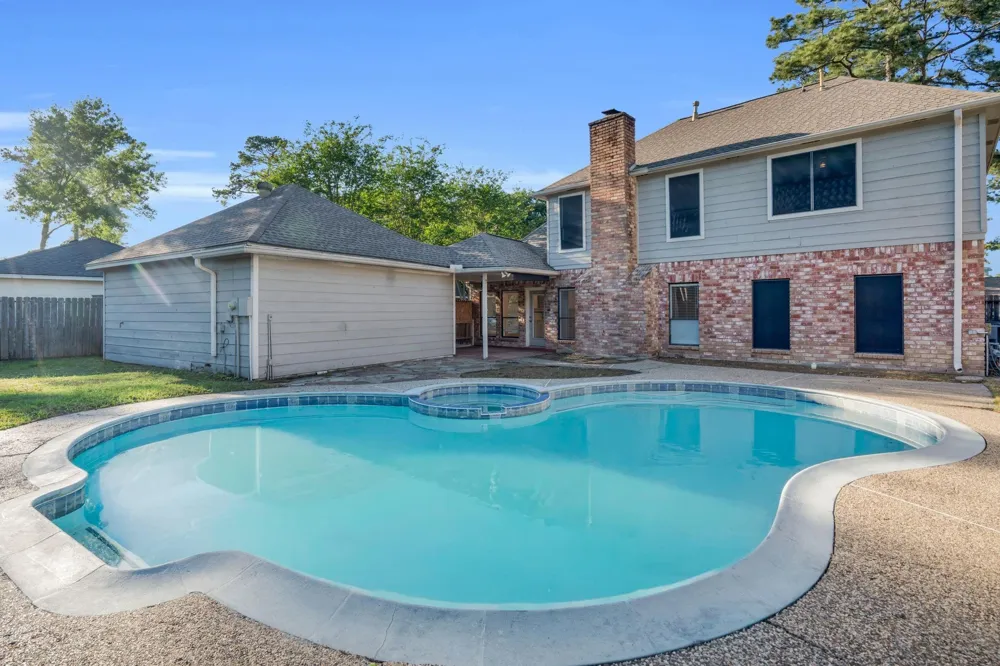 12411 Exbury Court Tomball, TX 77377