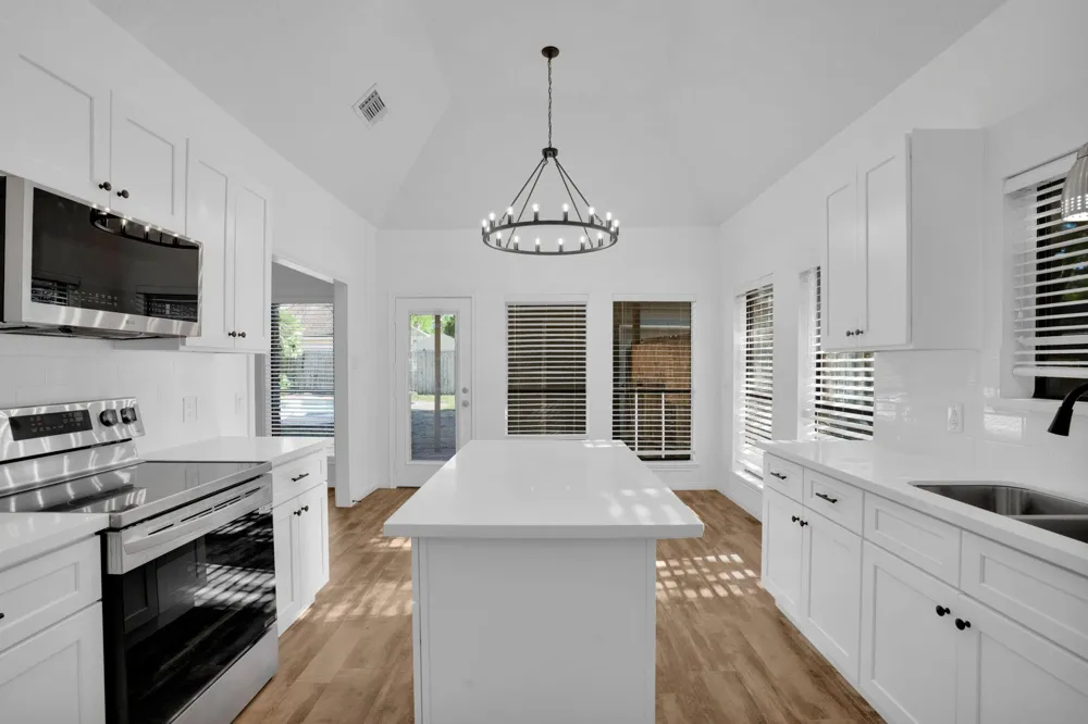 12411 Exbury Court Tomball, TX 77377