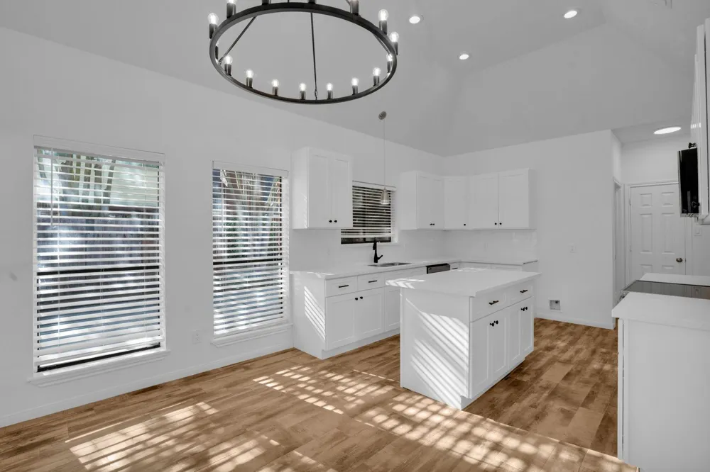 12411 Exbury Court Tomball, TX 77377