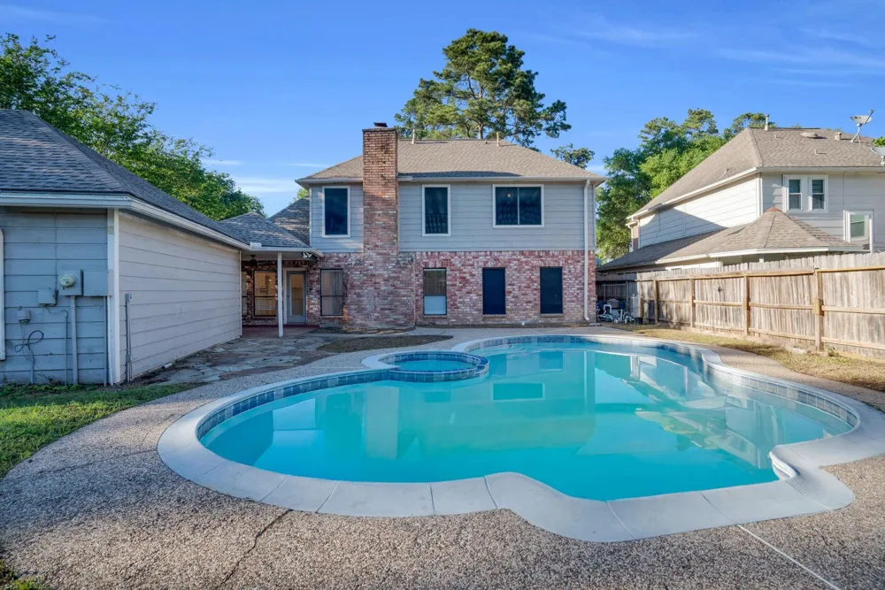 12411 Exbury Court Tomball, TX 77377