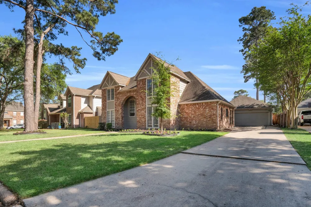 12411 Exbury Court Tomball, TX 77377