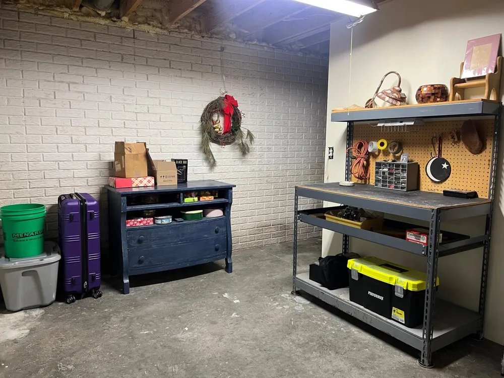 11780 Grass Lake Road Hillsdale, MI 49242