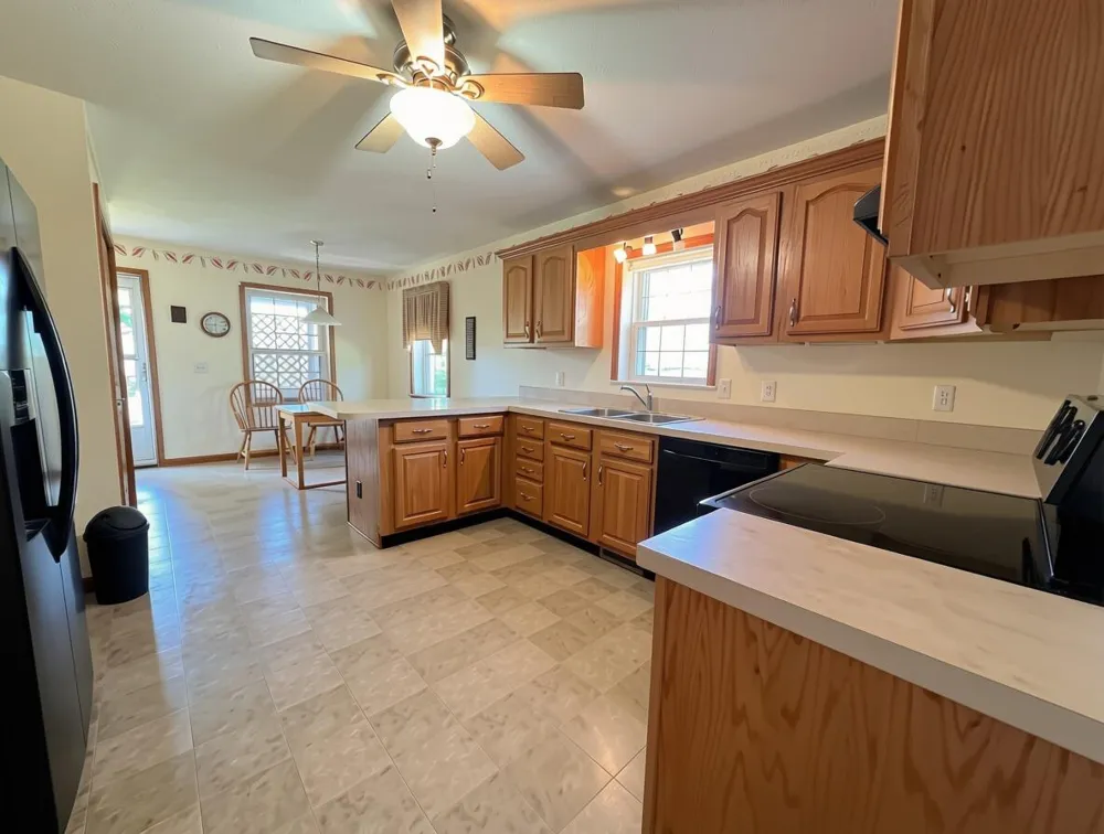 11780 Grass Lake Road Hillsdale, MI 49242