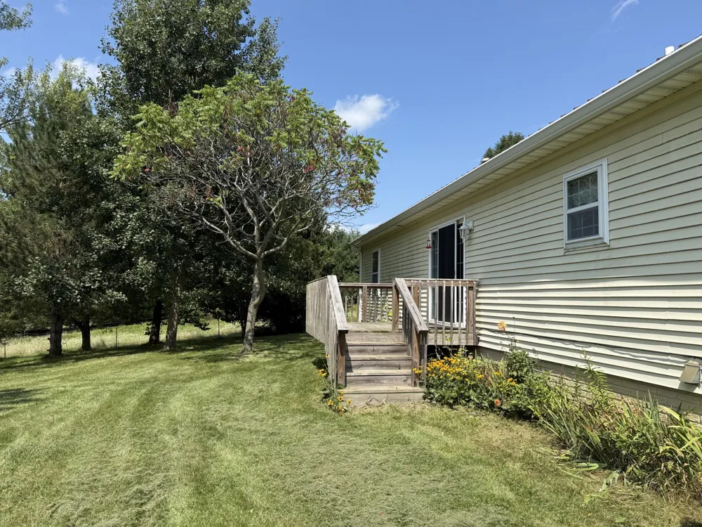 11780 Grass Lake Road Hillsdale, MI 49242