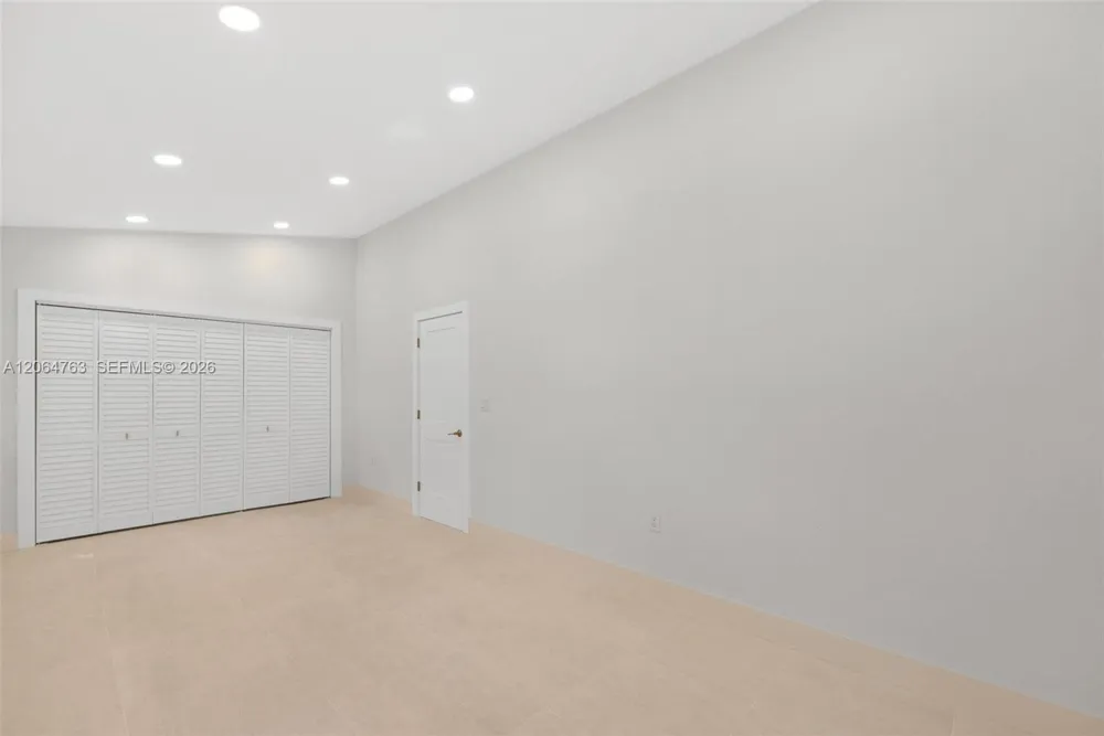 8 Poisonwood Key Largo, FL 33037
