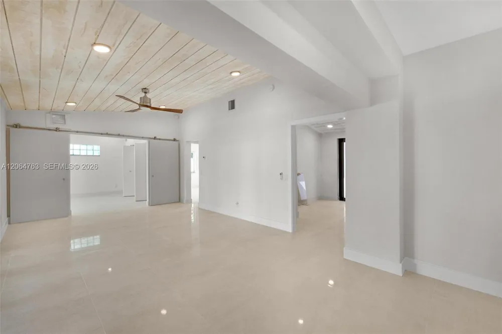 8 Poisonwood Key Largo, FL 33037