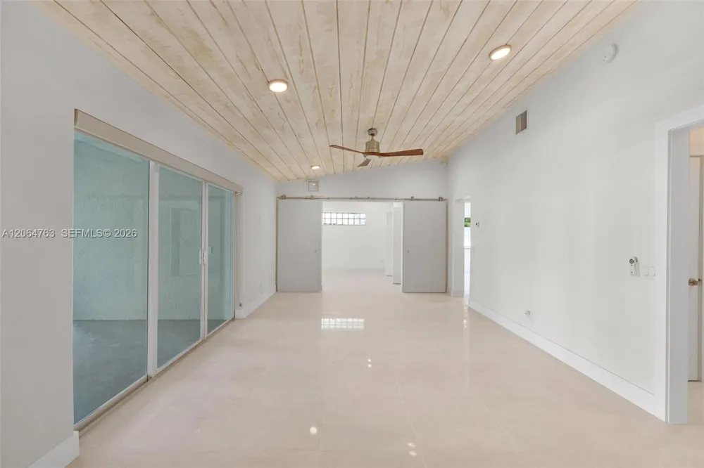 8 Poisonwood Key Largo, FL 33037