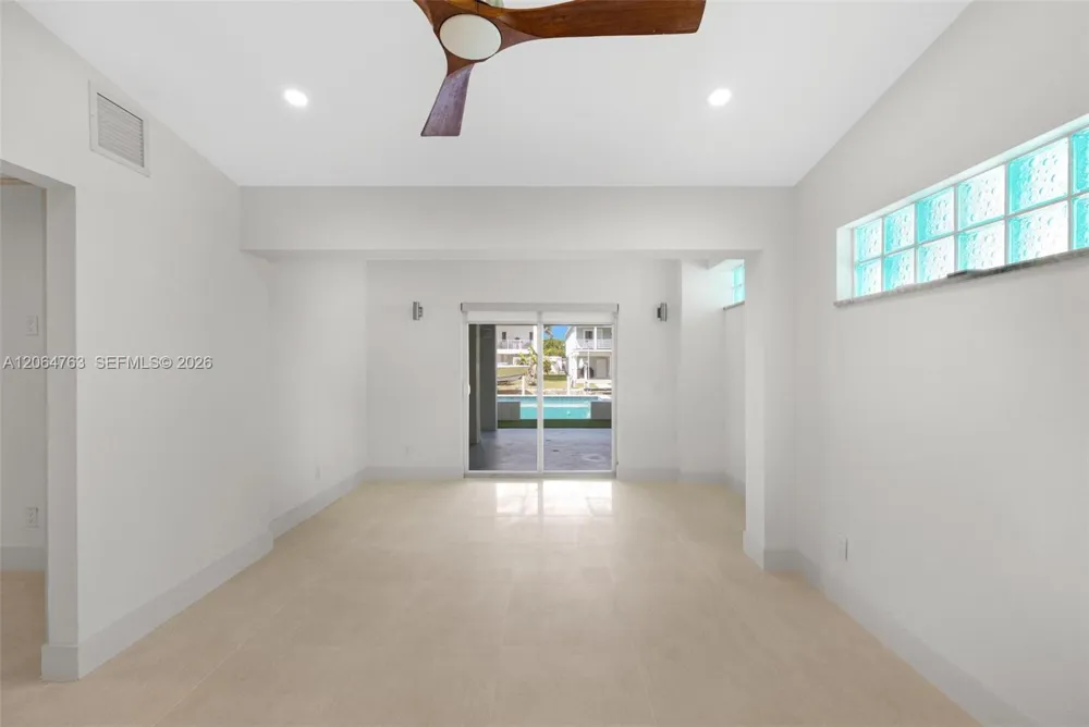 8 Poisonwood Key Largo, FL 33037