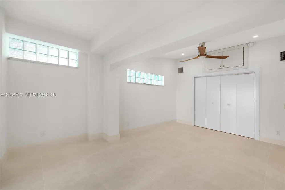 8 Poisonwood Key Largo, FL 33037