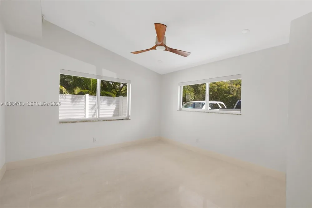 8 Poisonwood Key Largo, FL 33037