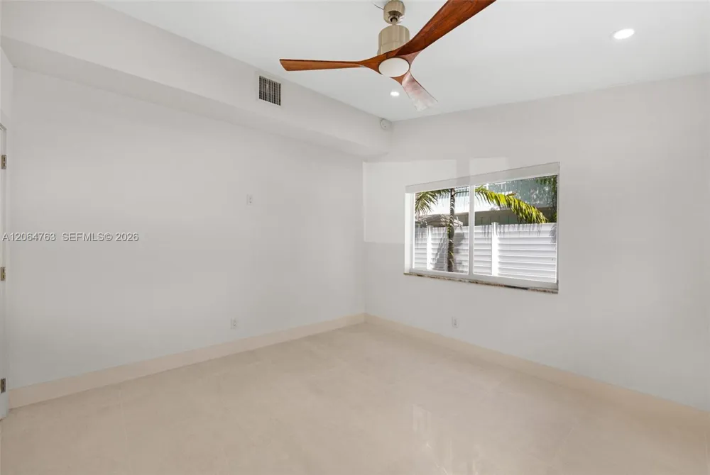 8 Poisonwood Key Largo, FL 33037