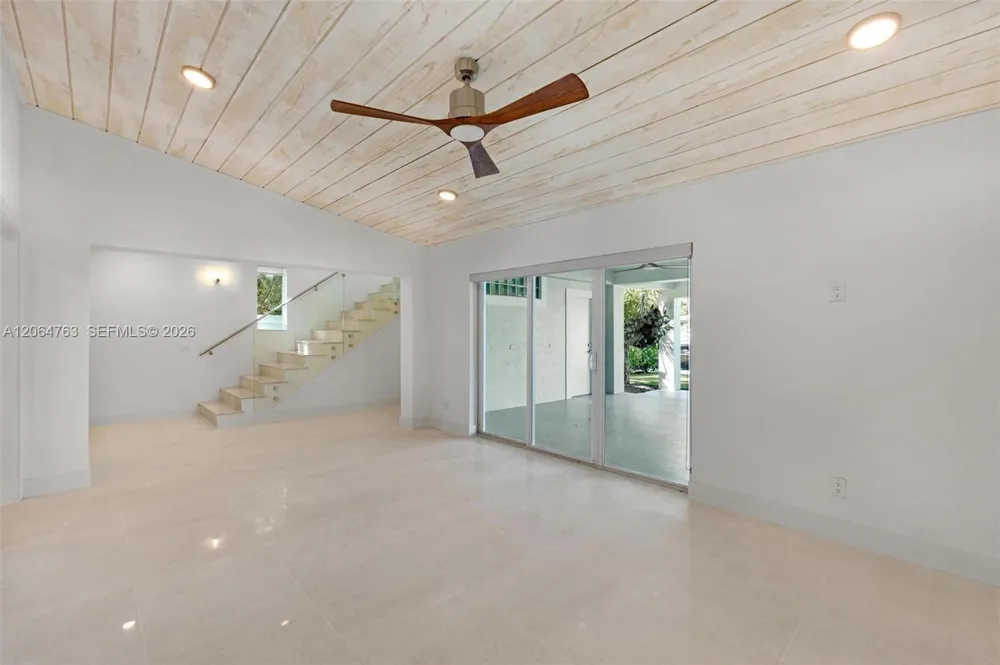 8 Poisonwood Key Largo, FL 33037