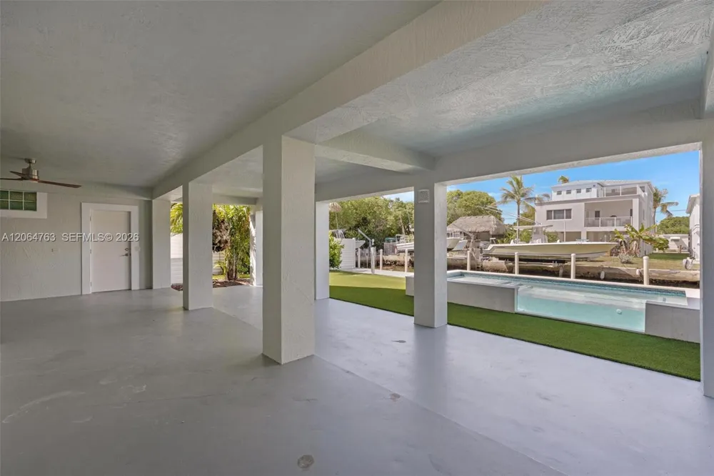 8 Poisonwood Key Largo, FL 33037